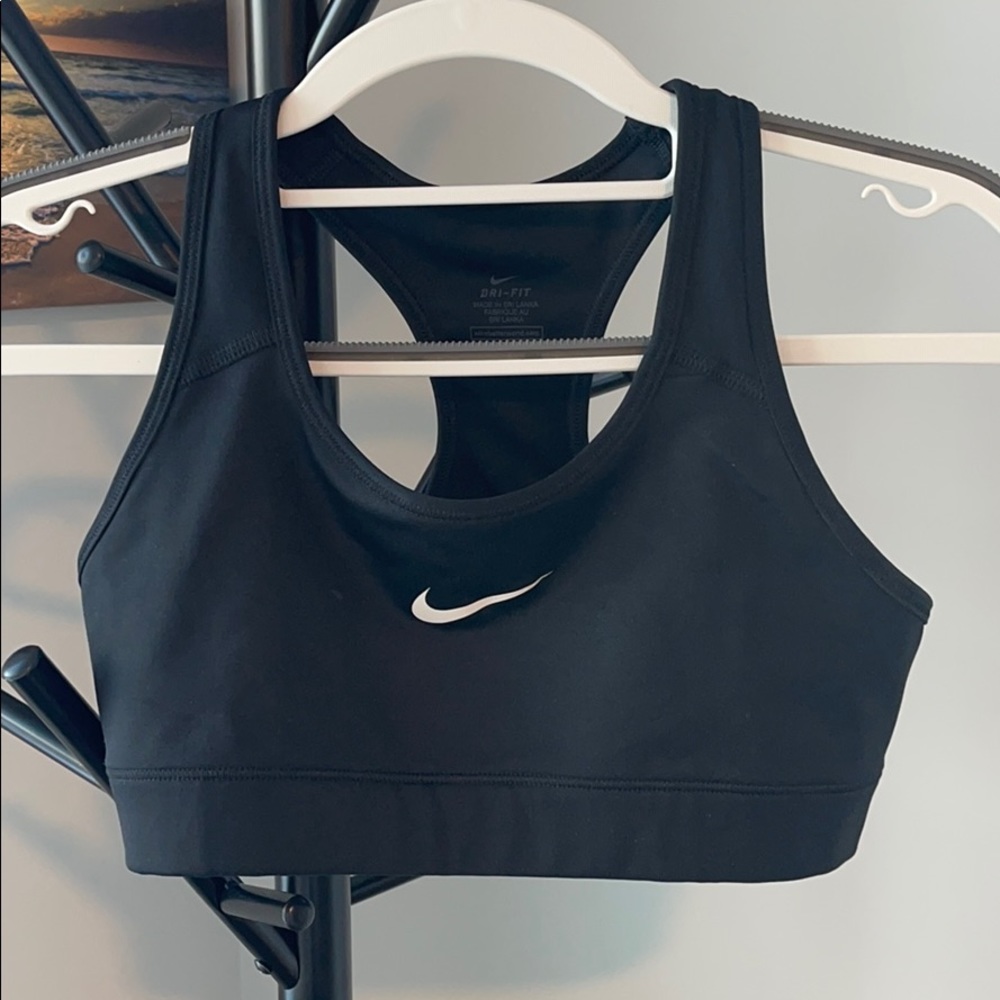 nike dry fit sports bra